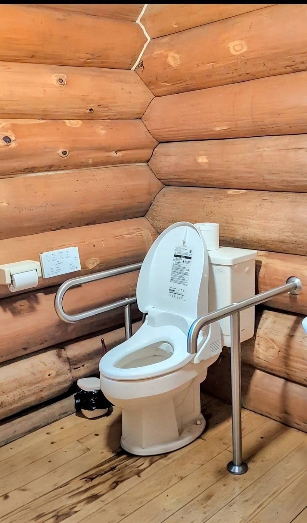 池の窪グリーンパーク「やすらぎ」のトイレ